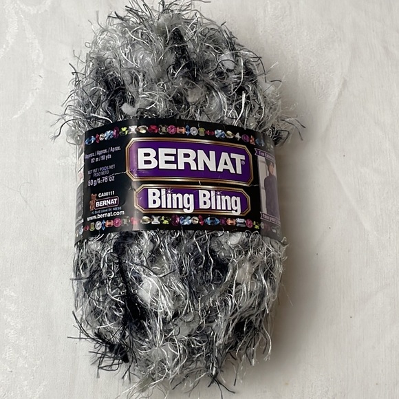 Fancy Fur Yarns/Lot of 3 - Picture 2 of 4